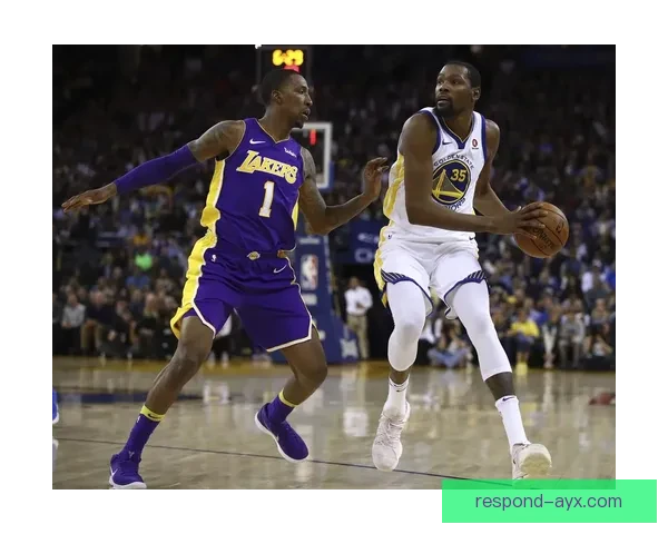 季后赛席位争夺白热化巨星对决升级NBA最新战况引爆球迷热议